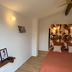 ベッド・アンド・ブレックファスト Brume Surf House 3*