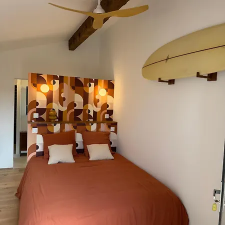 Brume Surf House Alojamento de Acomodação e Pequeno-almoço