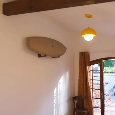 Brume Surf House Bed & Breakfast 3*
