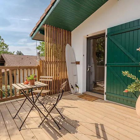 Brume Surf House فندق مبيت وإفطار