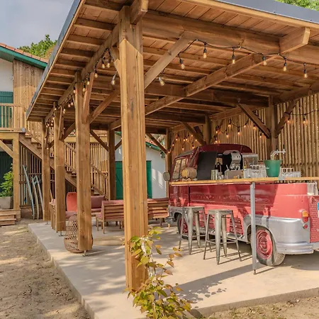 Brume Surf House 3*