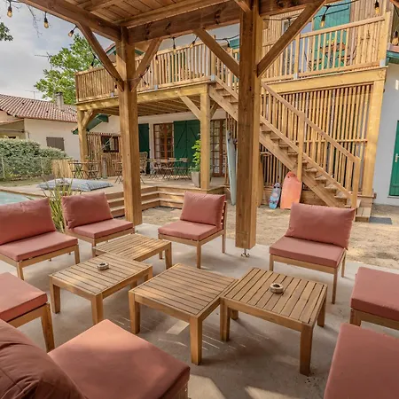 Brume Surf House 3*